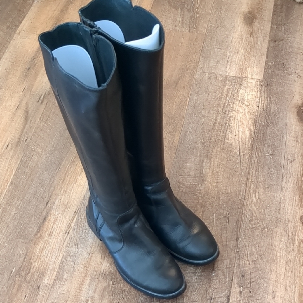 Black Knee-High Leather Boots